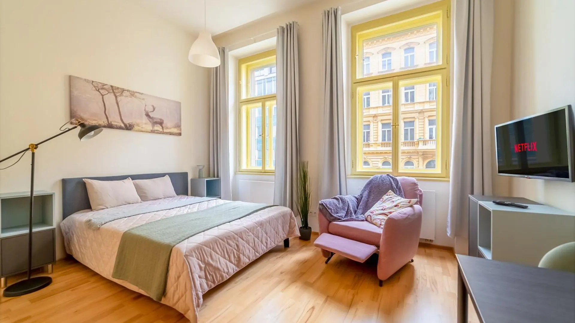 Apartmán Historic City Center Deer Suite By Rentez Praha Česká republika